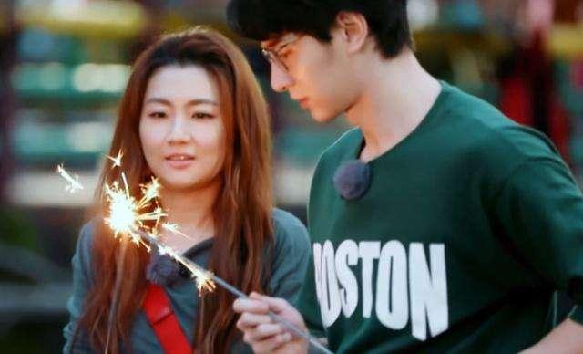 女儿们的恋爱最新探索之旅，自然美景鼓舞心灵之旅